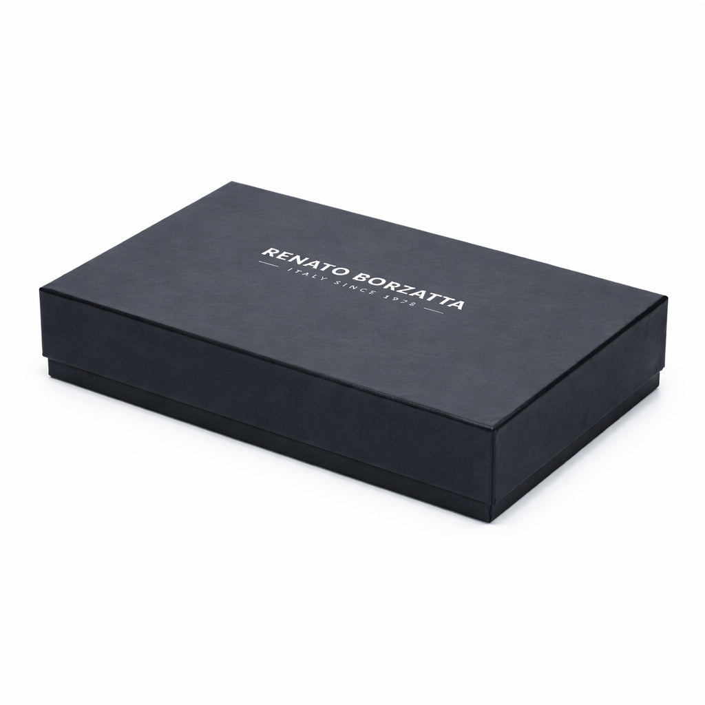 RB1081SQ | Women's zip-up wallet, Made in Italy in genuine grained leather. Ruby color. Dimensions: 20 x 10 x 2.5 cm.-3